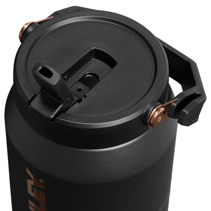 Stanley 1913 The Messi x Stanley IceFlow™ Flip Straw Jug 64 OZ in Messi GOAT Black | Lid Detailed View