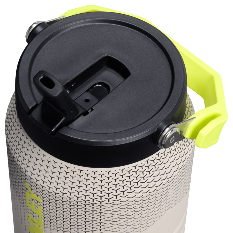 Stanley 1913 The IceFlow™ Flip Straw Jug 64 OZ in Sahara Hypergrip | Lid Detailed View