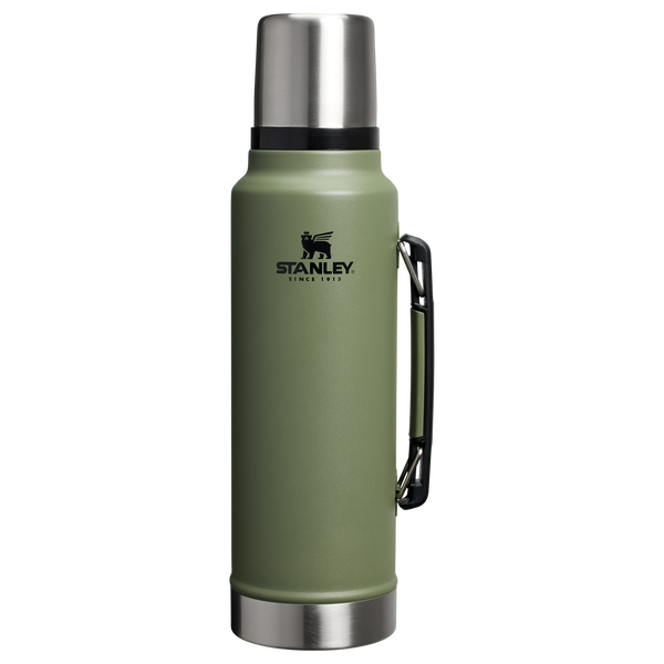 Classic Legendary Vacuum Insulated Bottle QT Stanley