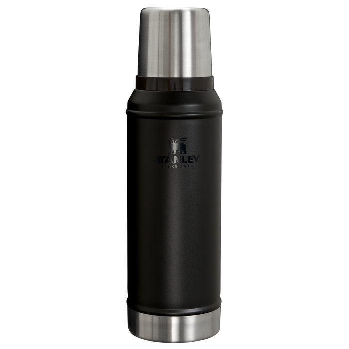 Stanley 1 QT Legendary Classic Bottle In Black