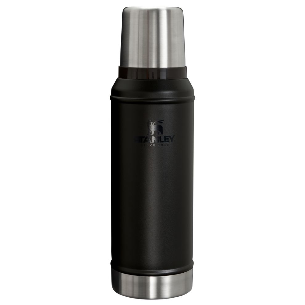 Stanley 1 QT Legendary Classic Bottle In Black