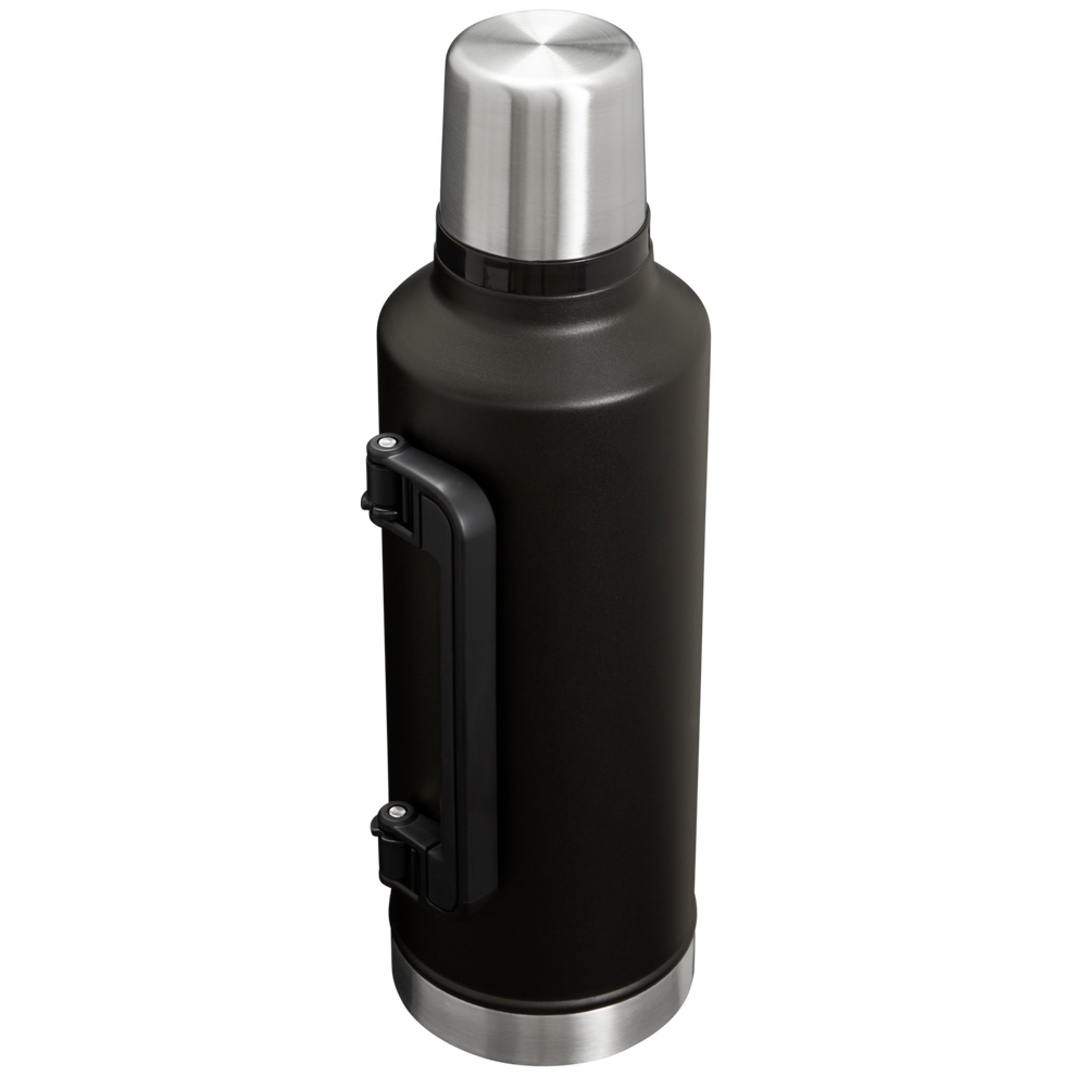 Stanley 1913 Classic Legendary Bottle 2.5 QT in Black 2.0