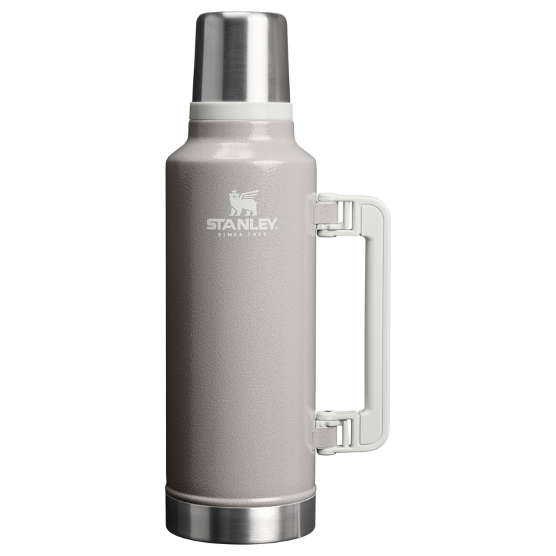 Classic Legendary Bottle | 2qt | Stanley 1913 US