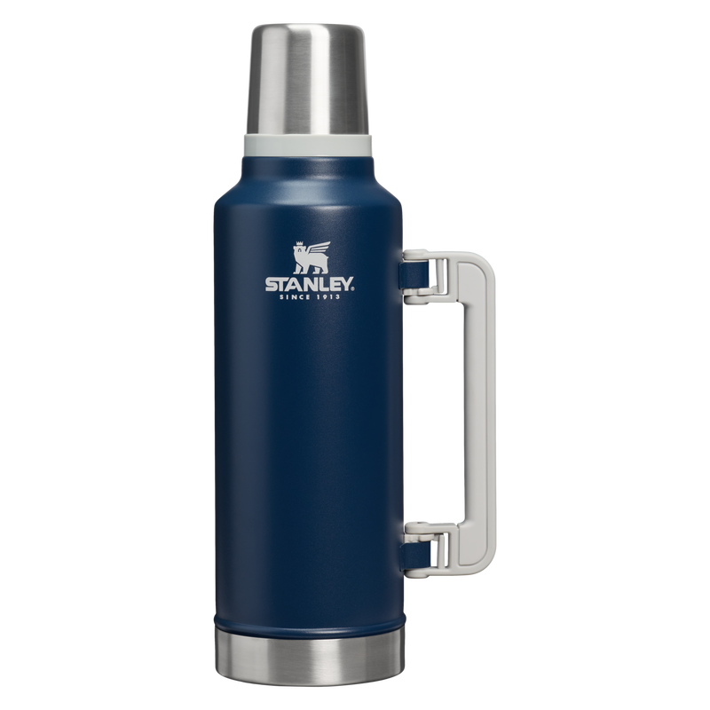 Classic Legendary Bottle | 2qt | Stanley 1913 US