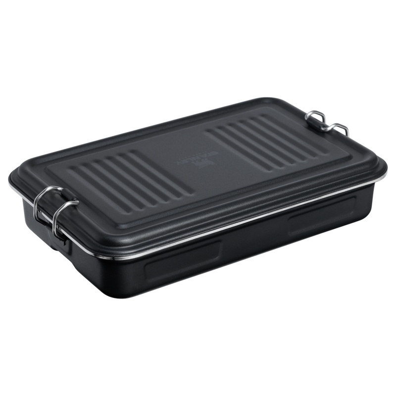 Stanley 1913 Classic Legendary Useful Box 1.25 QT in Black 2.0 | Back View