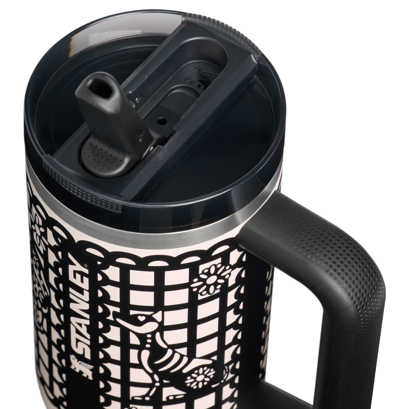 Stanley 1913 The Quencher® ProTour Flip Straw Tumbler 30 OZ in Salt Papel Picado | Lid Detailed View