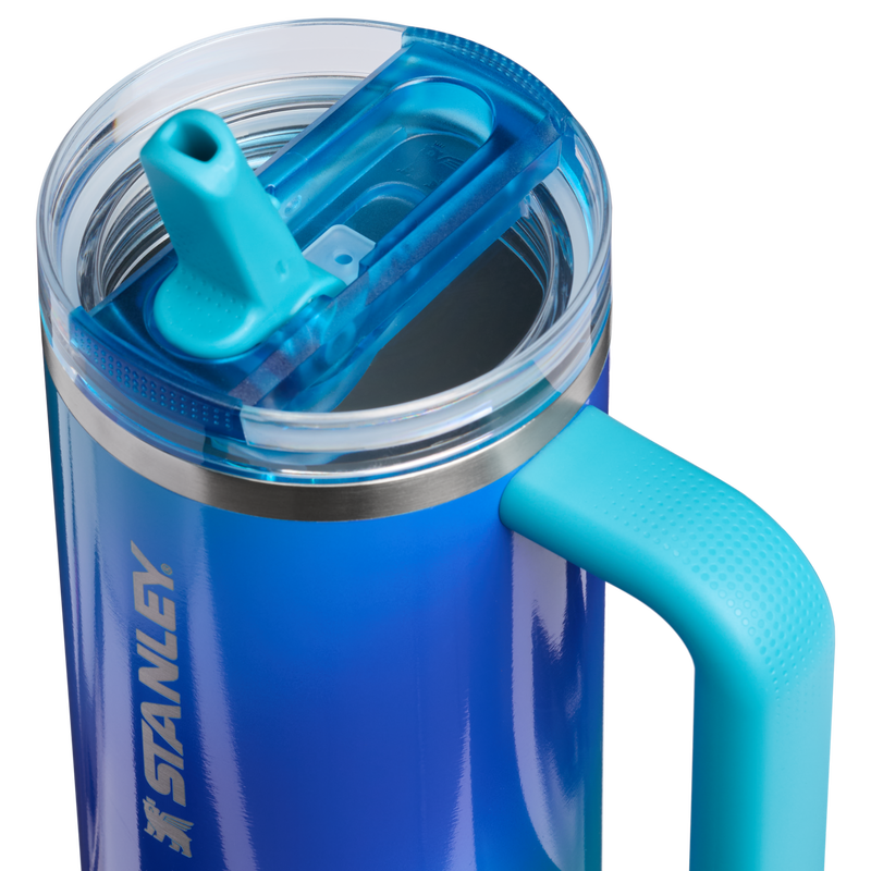 Stanley 1913 The Quencher ProTour Flip Straw Tumbler 30 OZ in Sea Glass Aura | Lid Detailed View