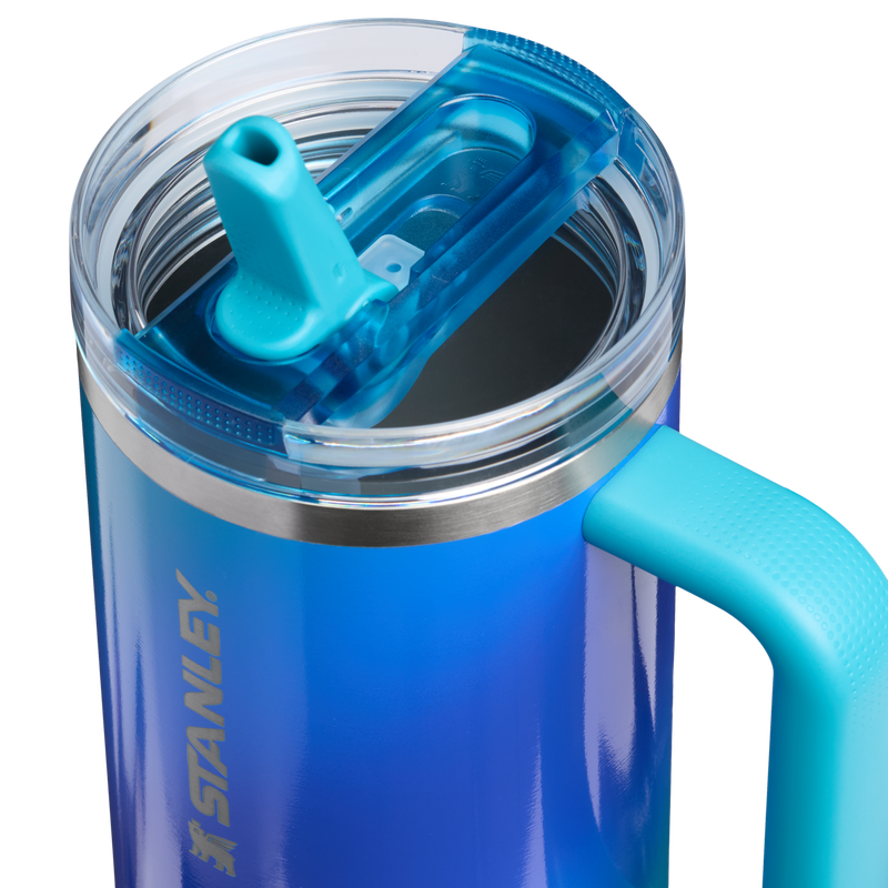 Stanley 1913 The Quencher ProTour Flip Straw Tumbler 40 OZ in Sea Glass Aura | Lid Detailed View