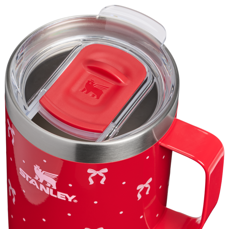 Stanley 1913 The Stay-Hot Camp Mug 24 OZ in Rouge Bows | Lid Detailed View
