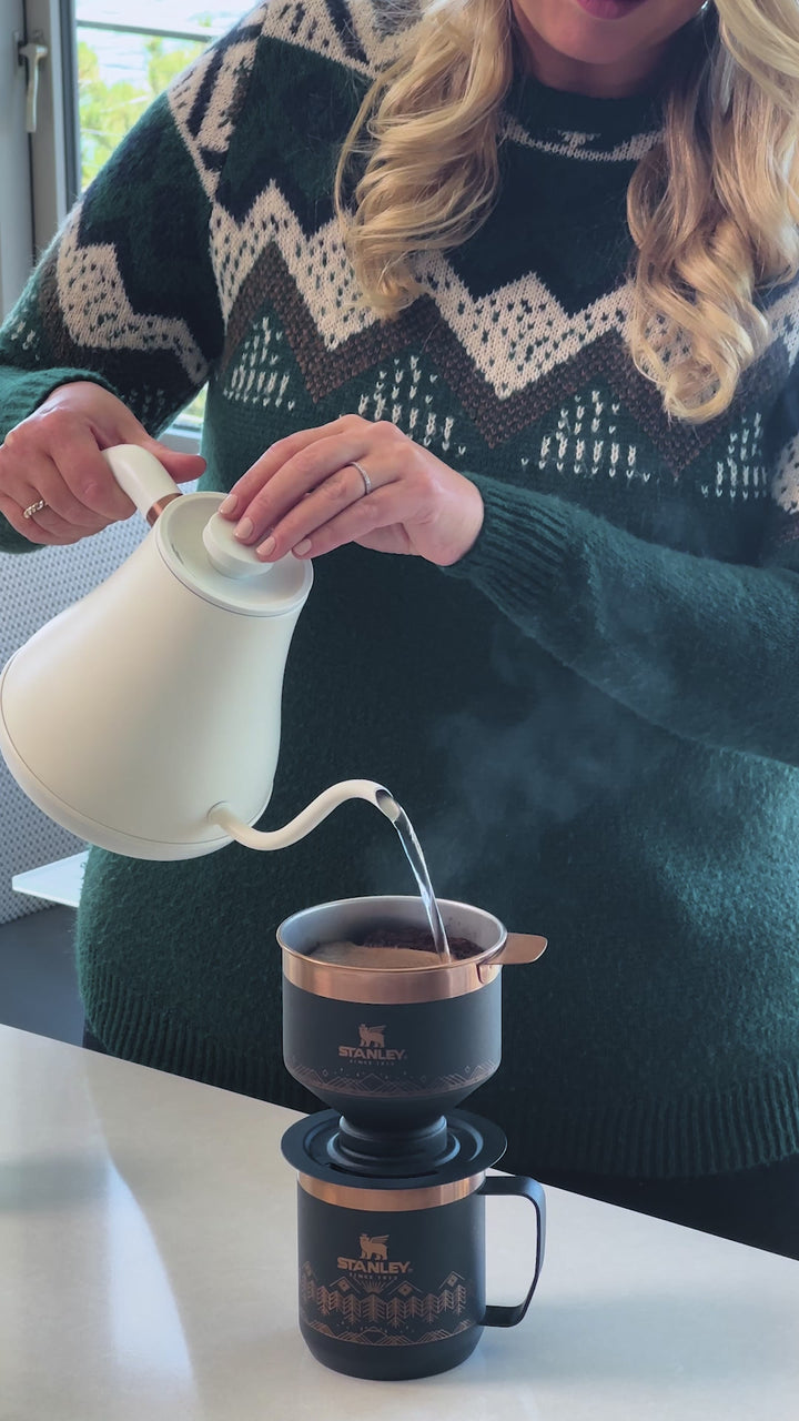 Winterscape Perfect-Brew Pour Over Set