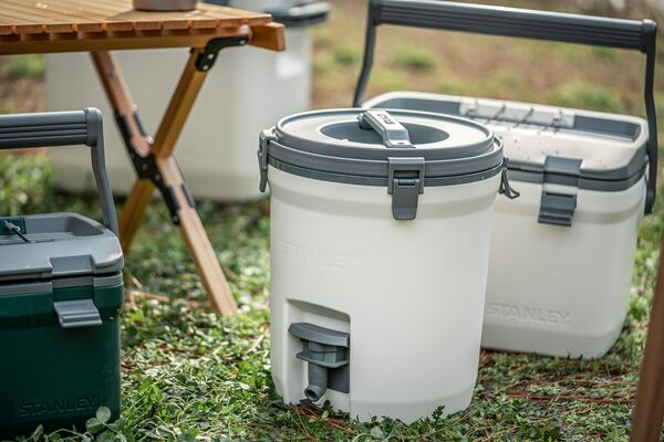 Stanley Adventure 2 Gallon Beverage Dispenser & Reviews